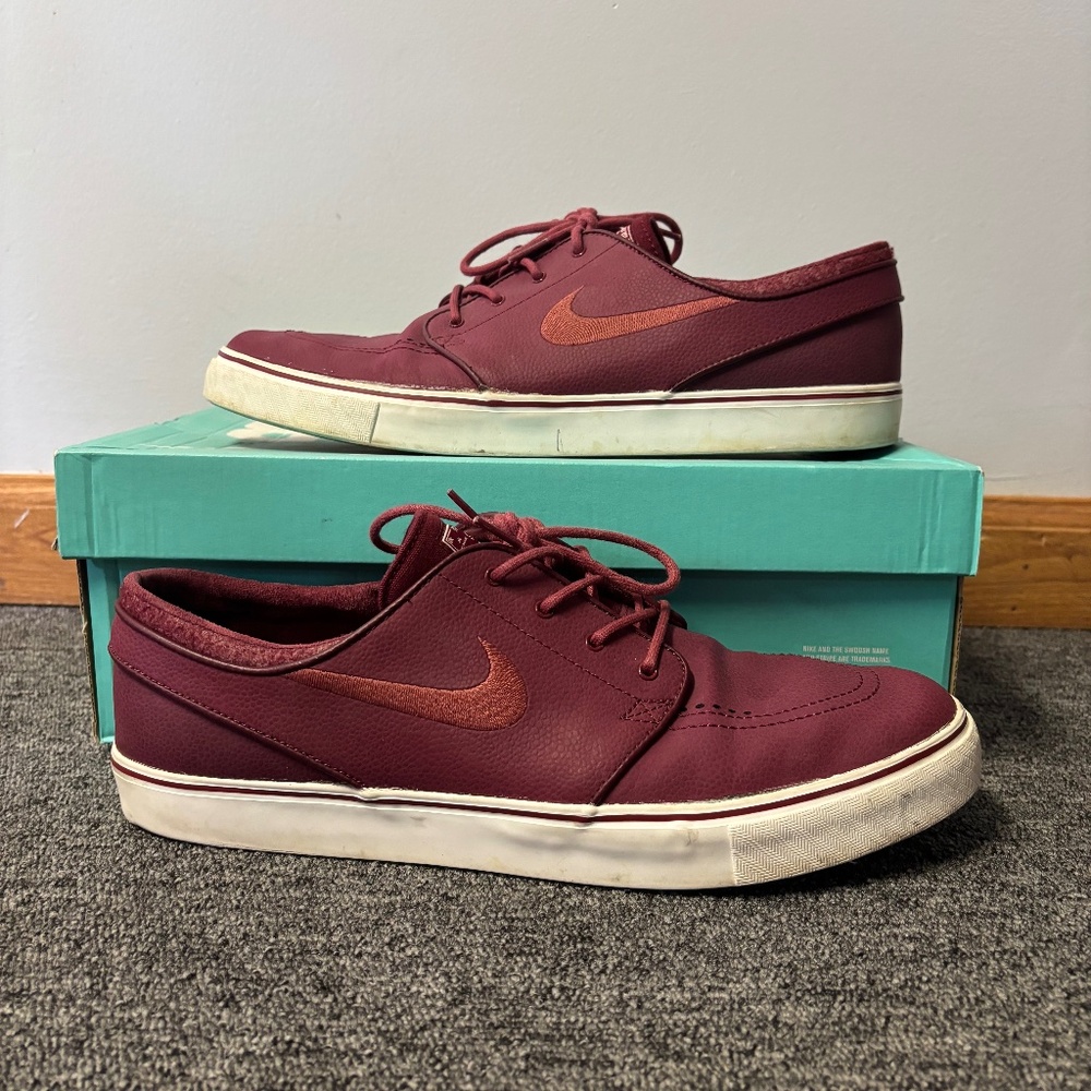 Nike shoes Stefan janoski